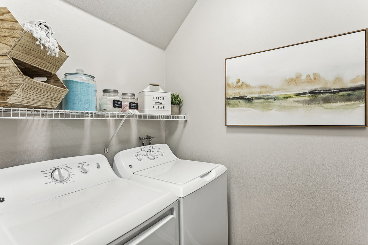 Laundry room at 850 On The Avenue