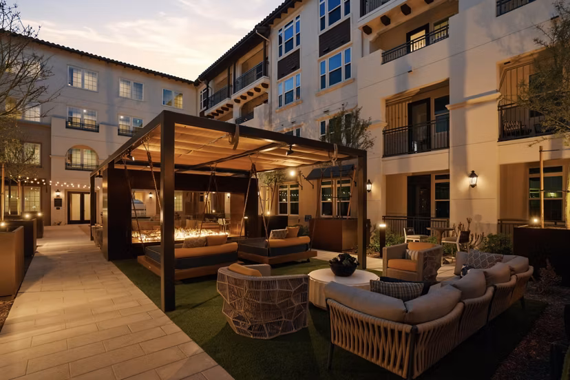 grill area at Lucia at Aviara Apartments 