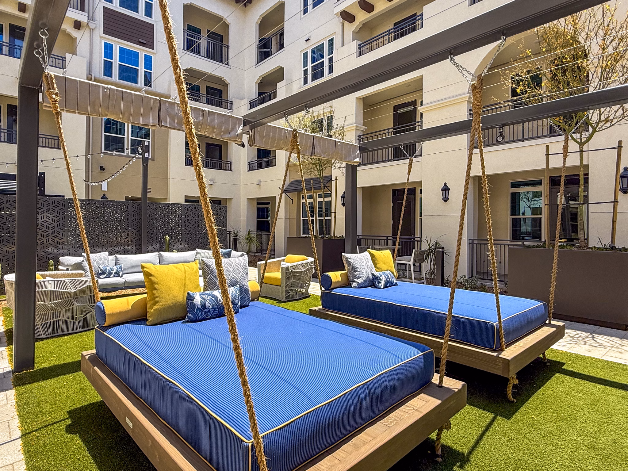 grill area at Lucia at Aviara Apartments 