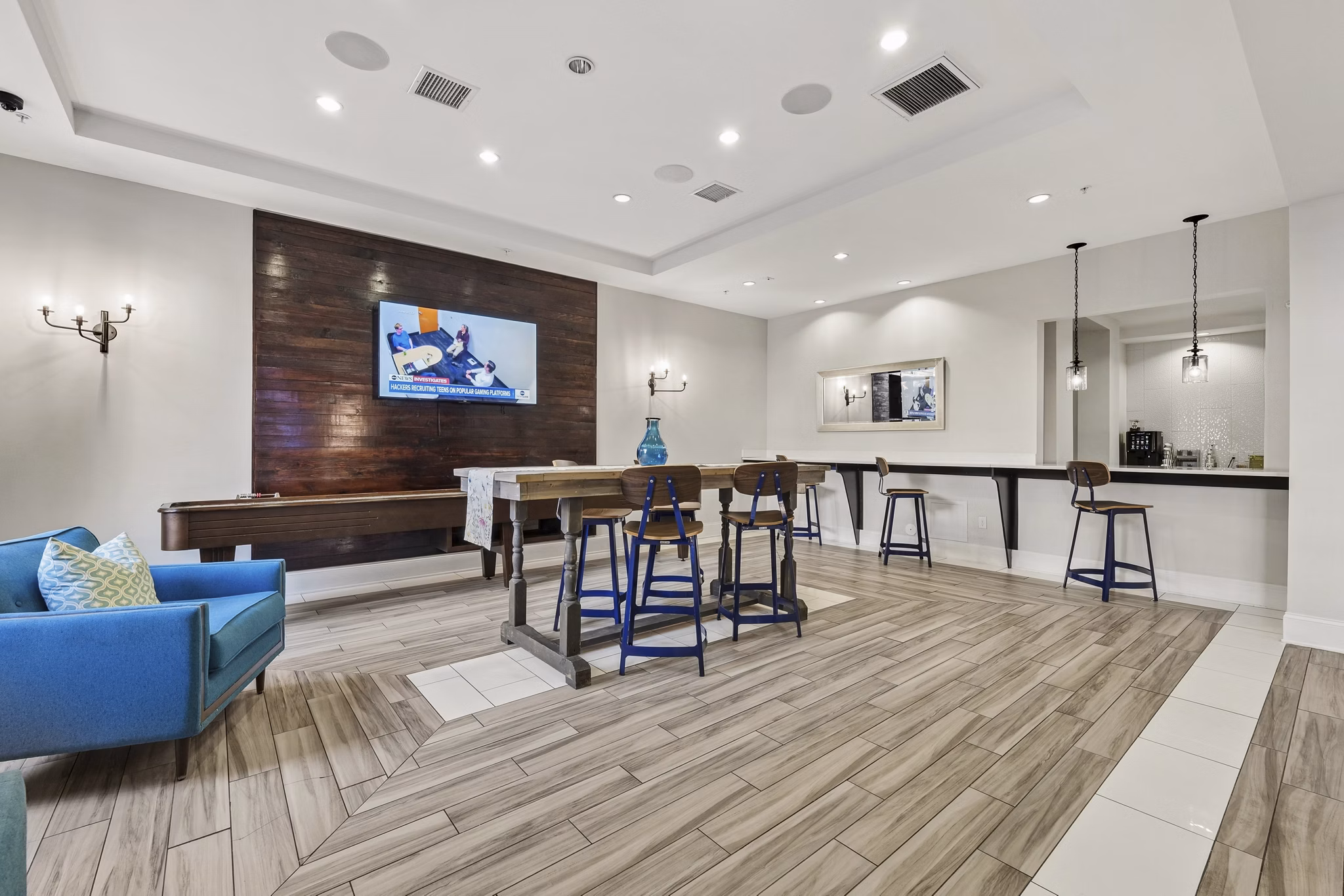 Clubhouse/Lobby at Ayrsley Lofts Apartments