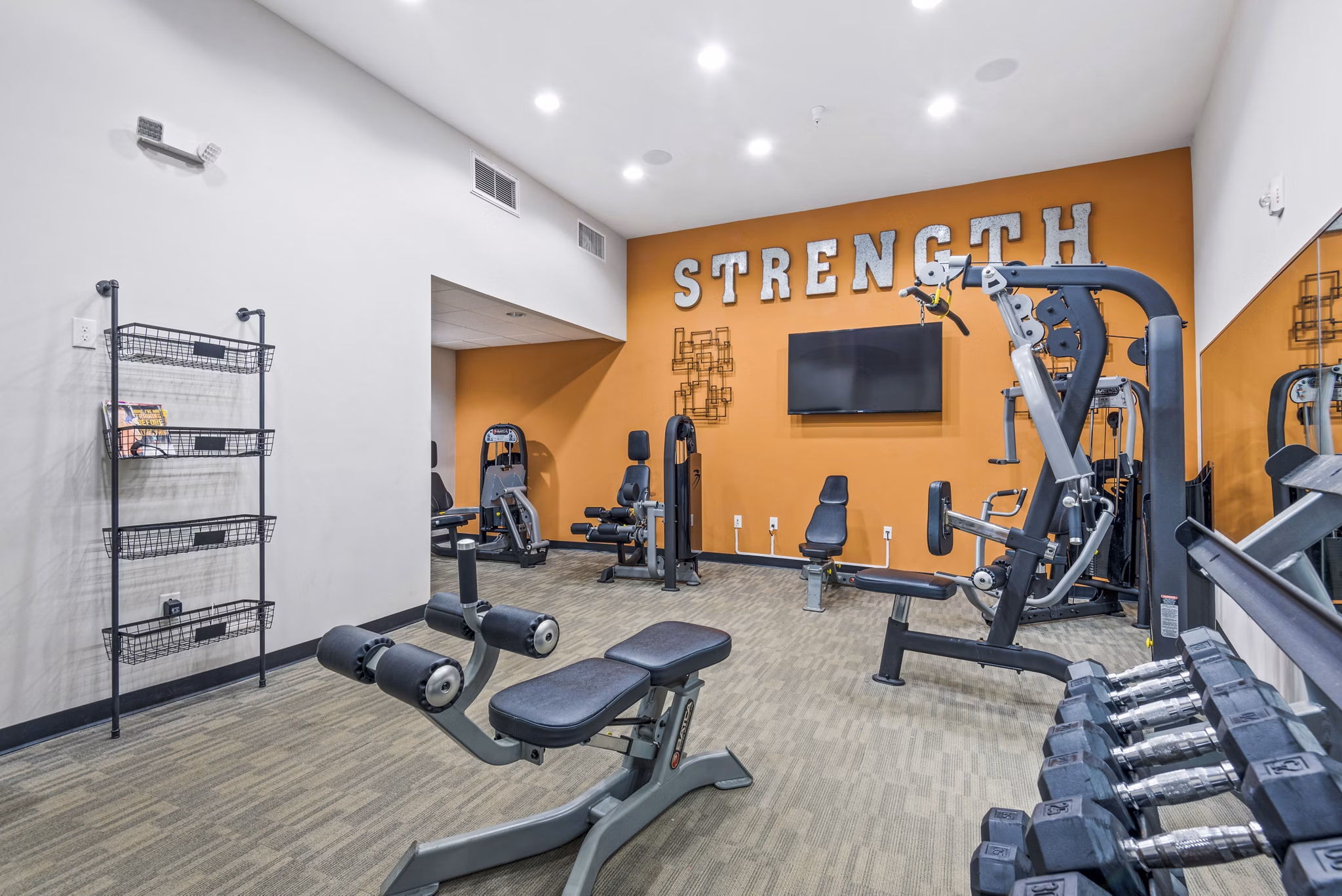 fitness center at Ayrsley Lofts Apartments