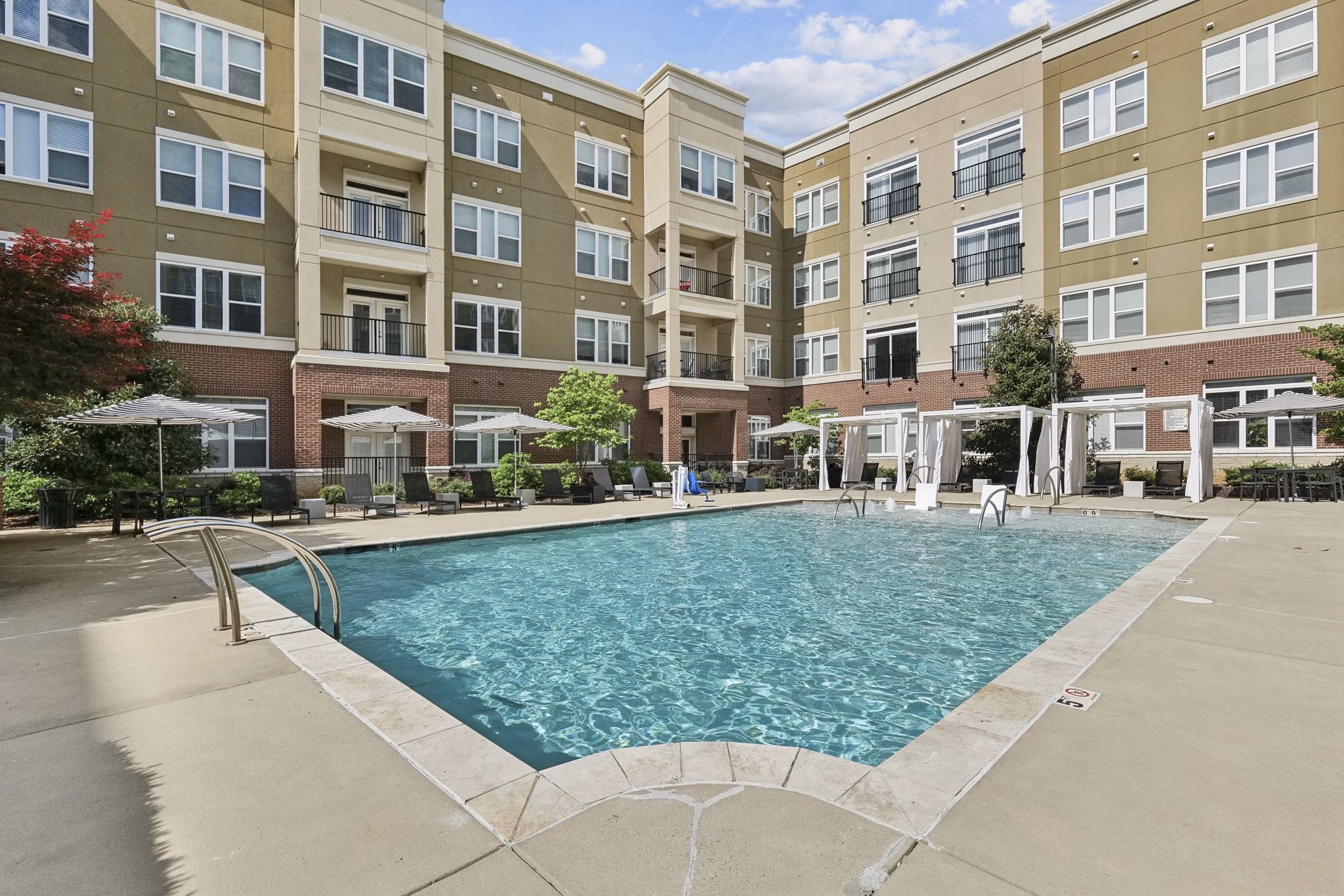 Pool at Ayrsley Lofts Apartments