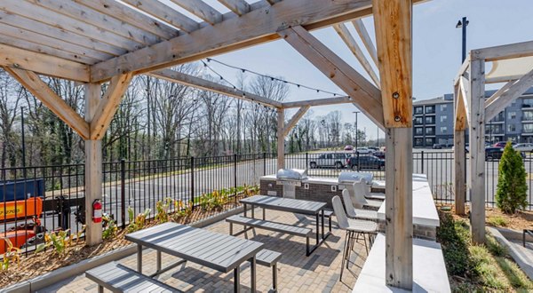 grill area at Wellen Apartments