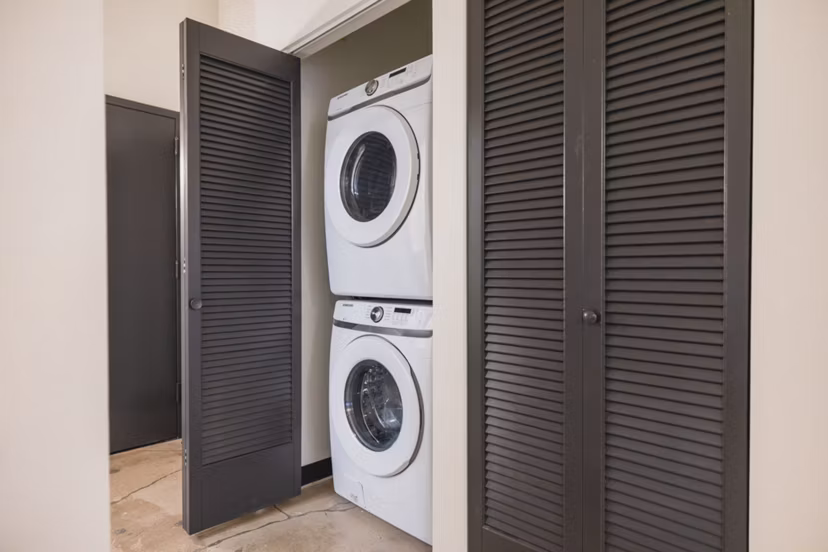 laundry room at Poth Brewery Lofts Apartments