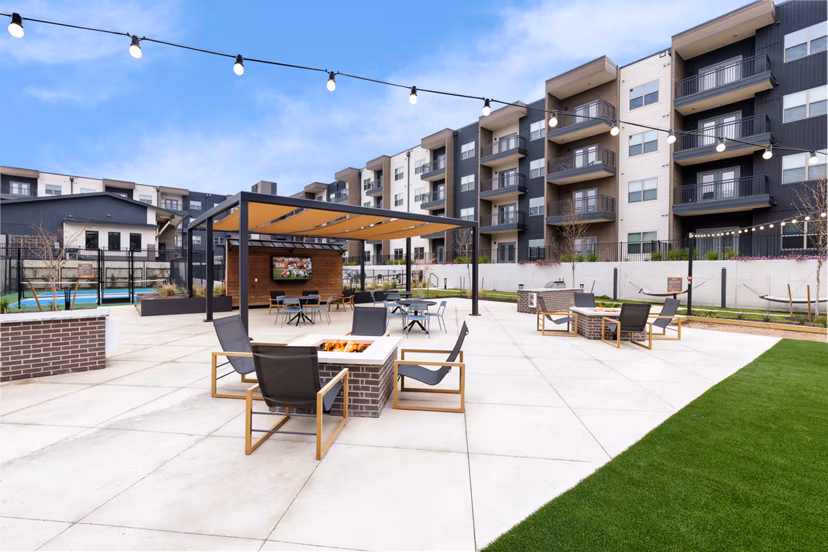 patio at The Amber Apartments