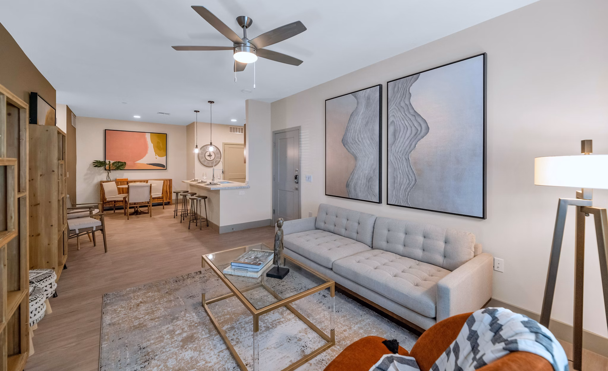 living room at Zaterra Apartments 