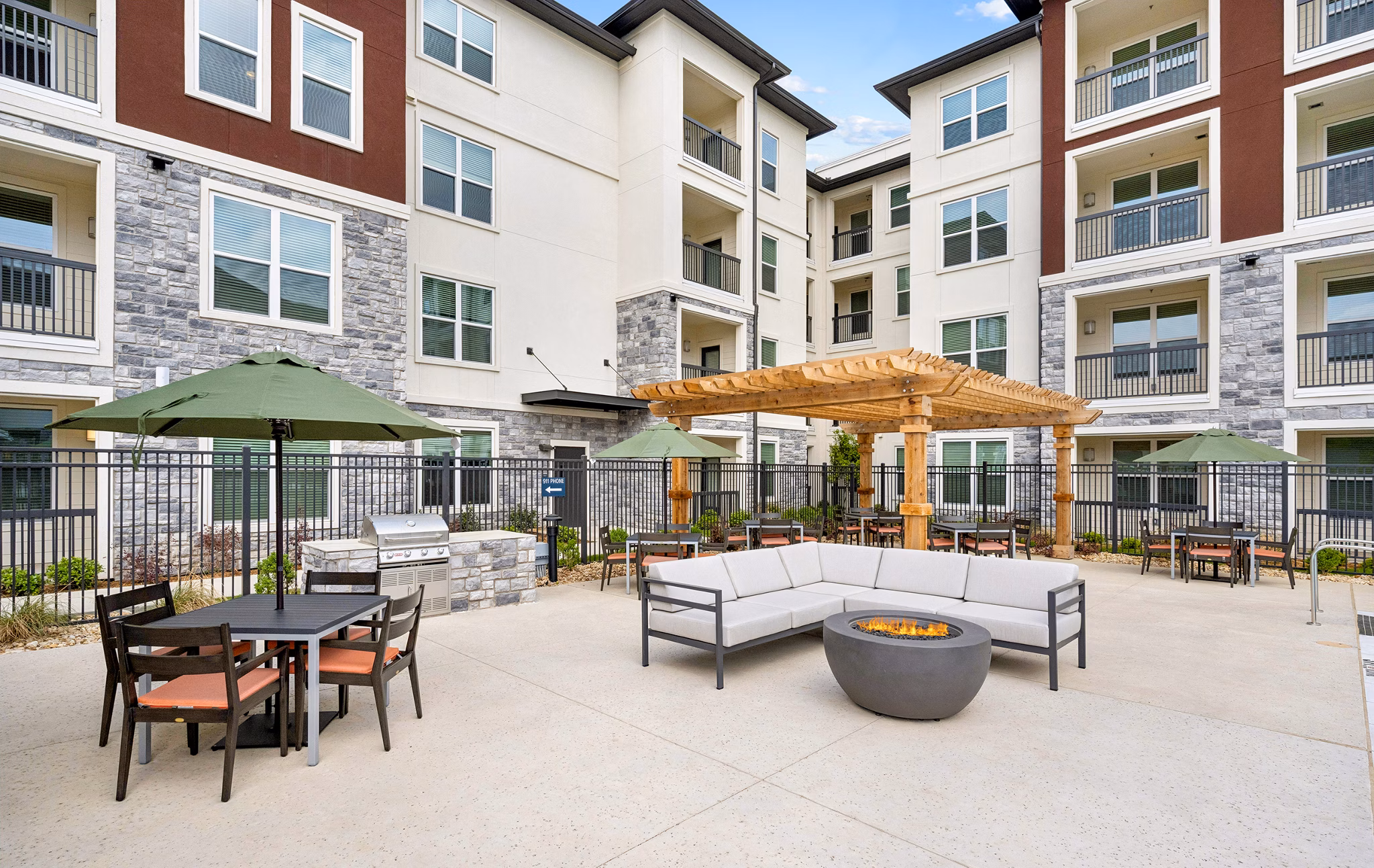 grill area at Elate Bent Tree Apartments 