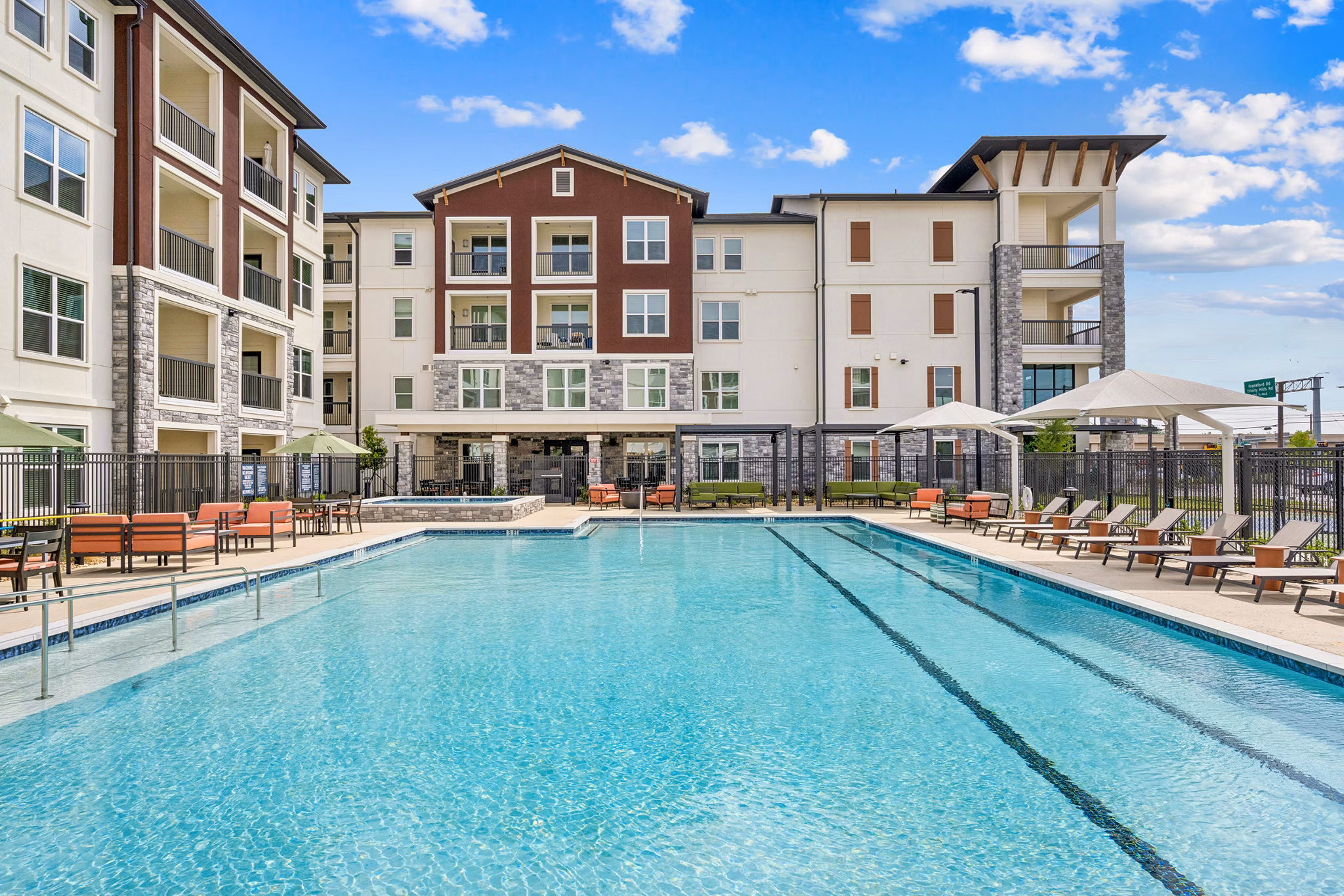 pool at Elate Bent Tree Apartments 