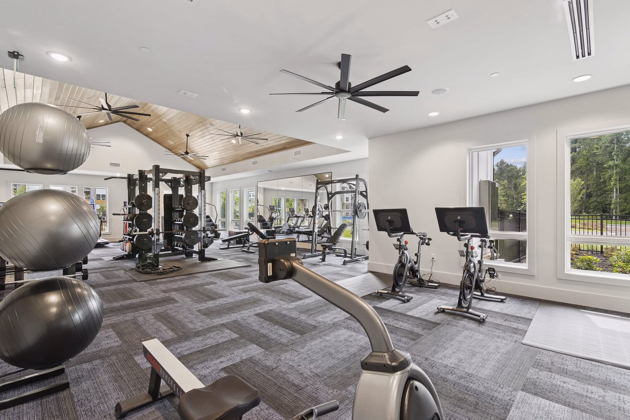 fitness center at Render Turner Lake Apartments