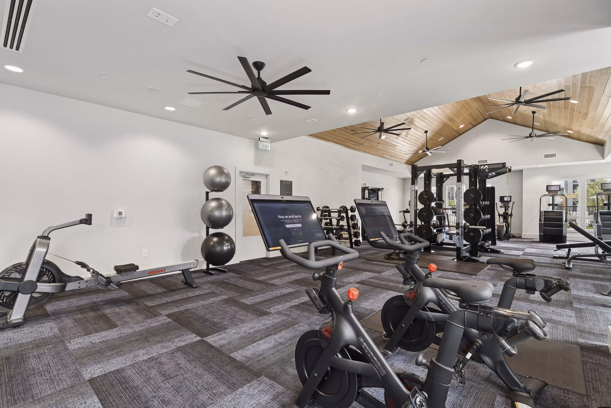 fitness center at Render Turner Lake Apartments