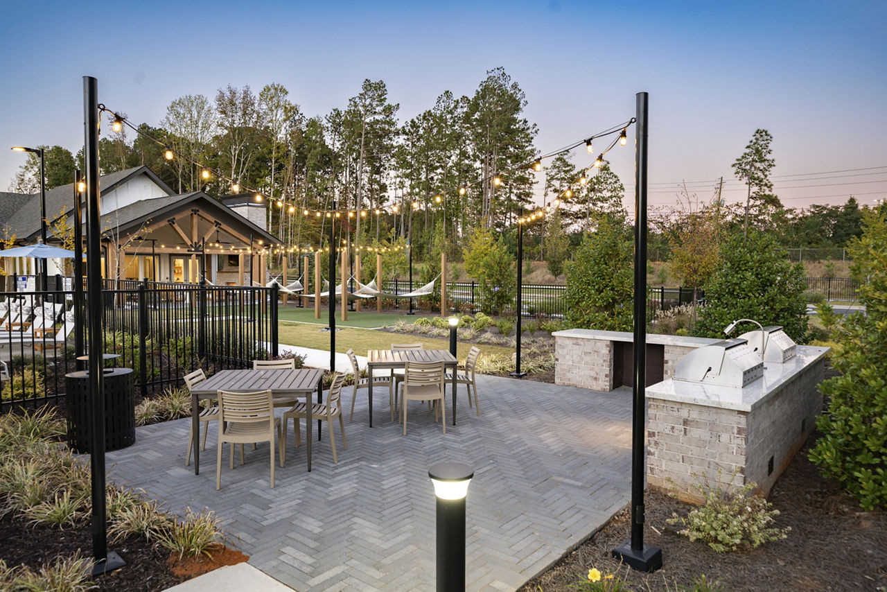 Grill area at Render Turner Lake (2 of 5)