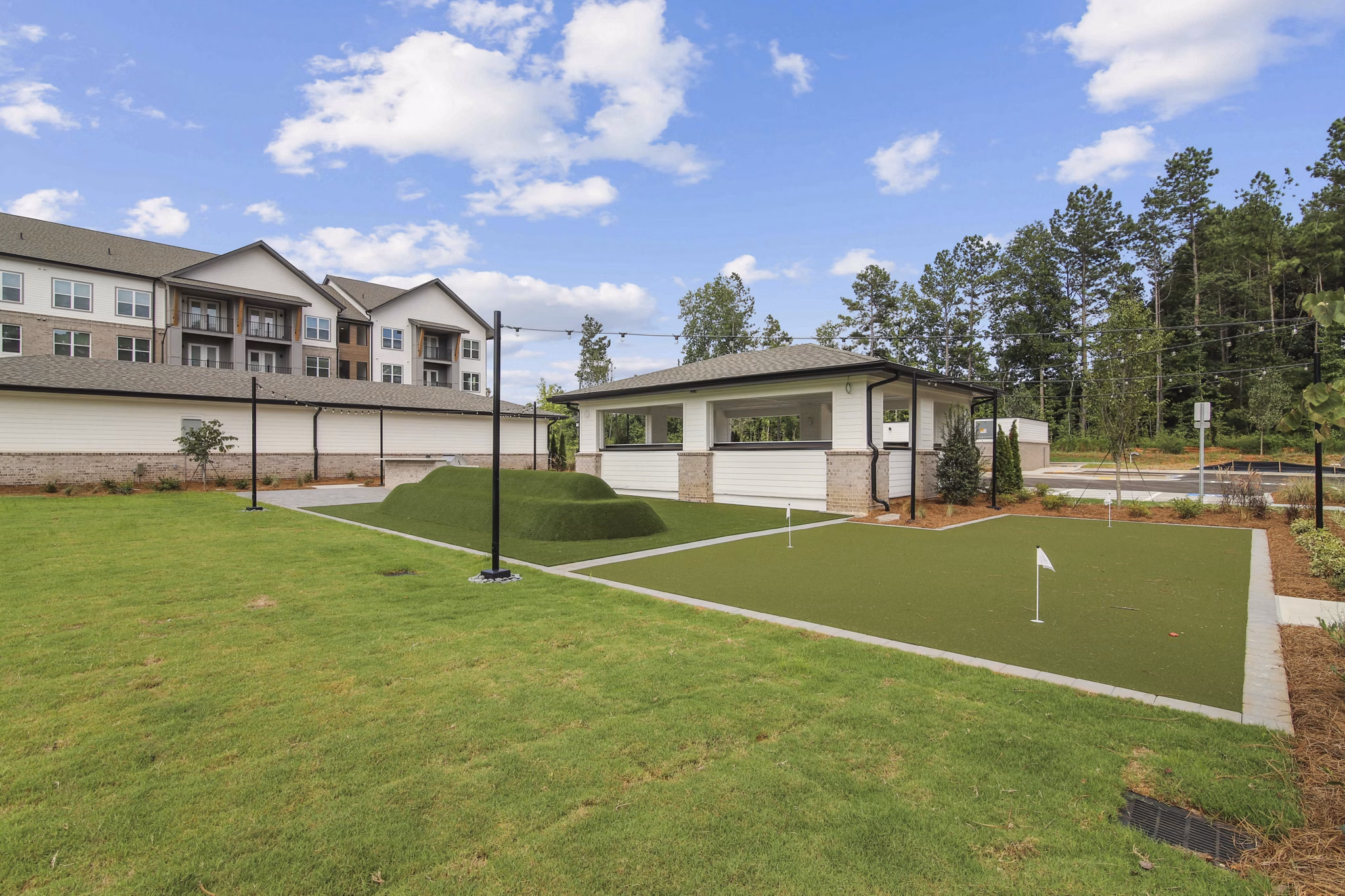 recreational area at Render Turner Lake Apartments