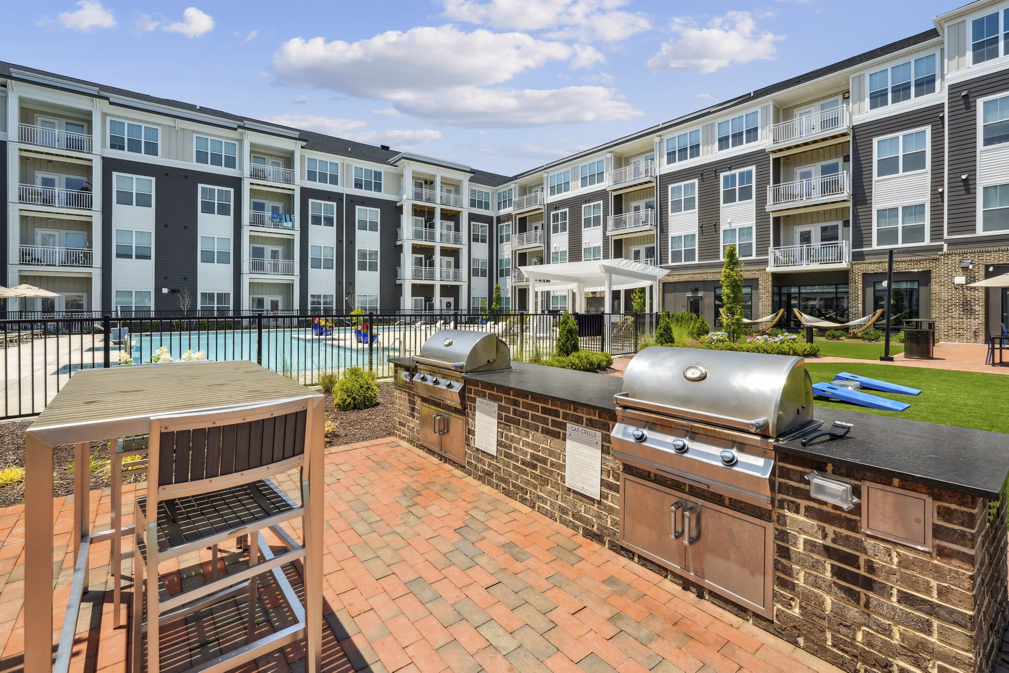 patio at Montage at Marquis Hills Apartments