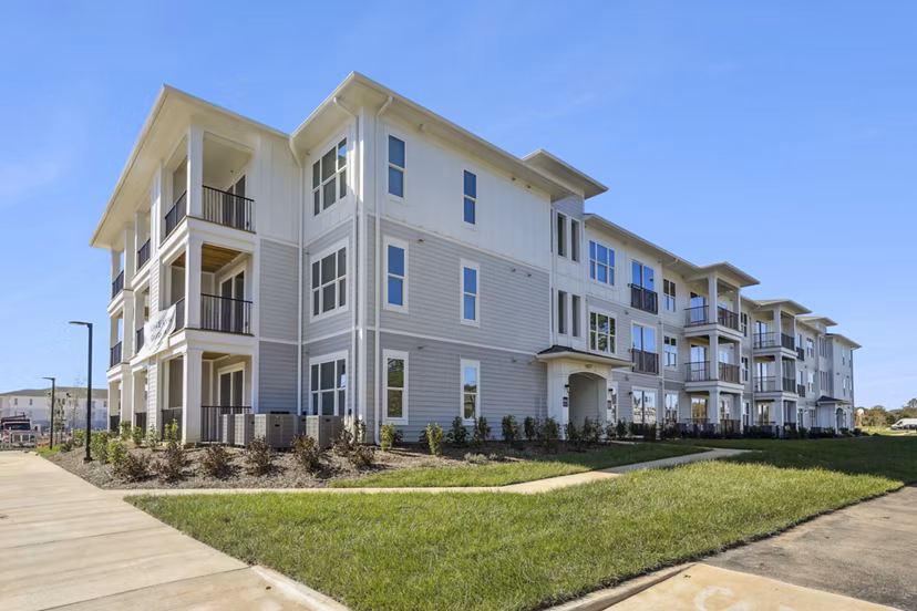 building at Rio Point Apartments