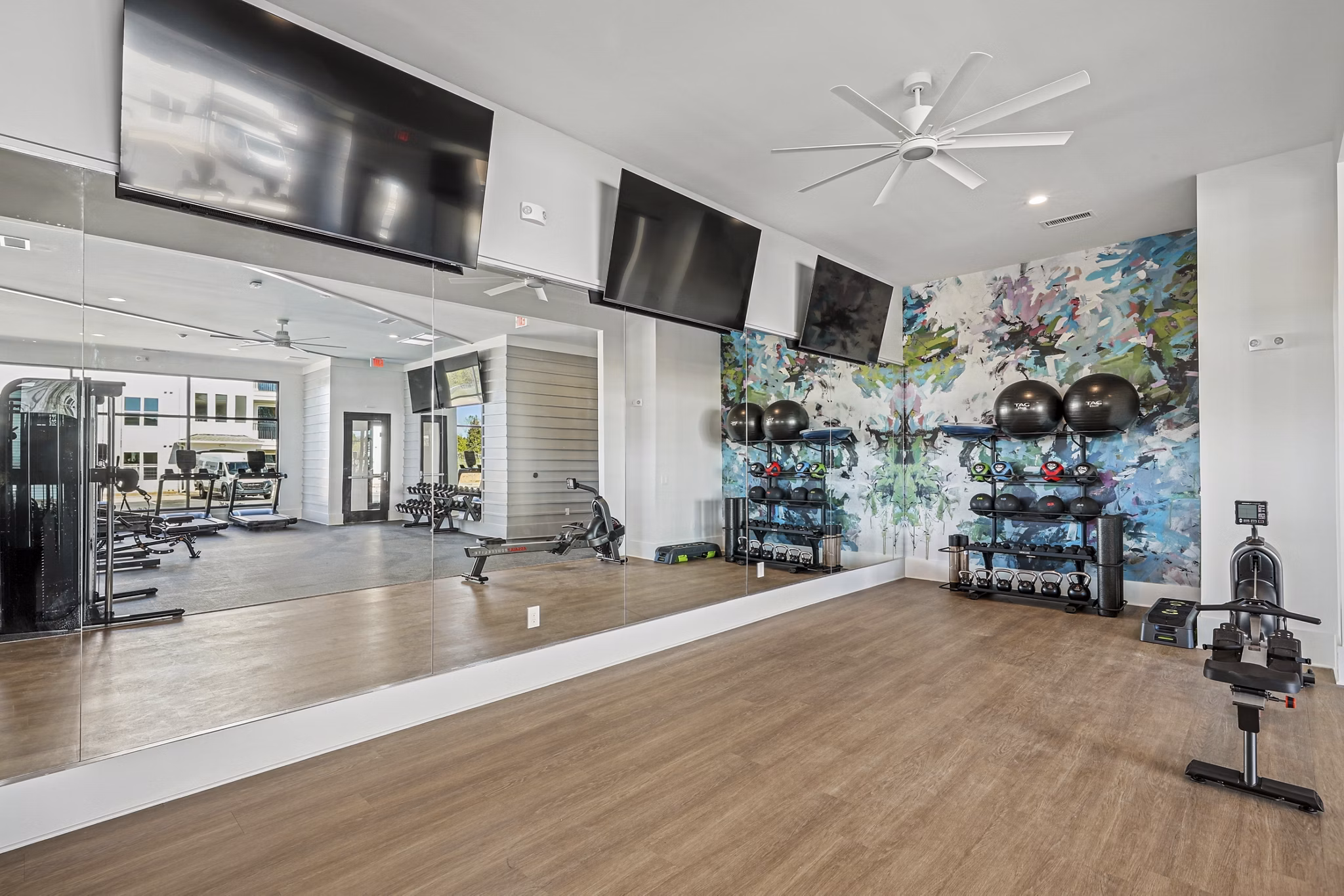fitness center at Rio Point Apartments