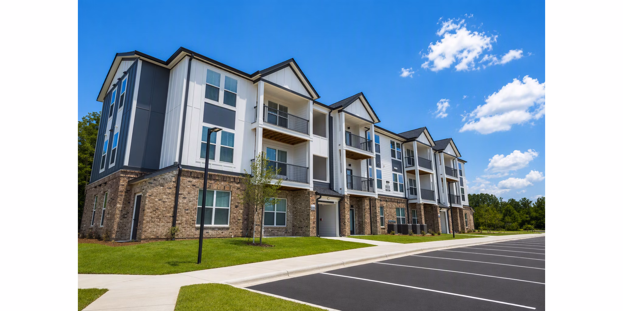 exterior at Easton at Mountain Island Apartments 