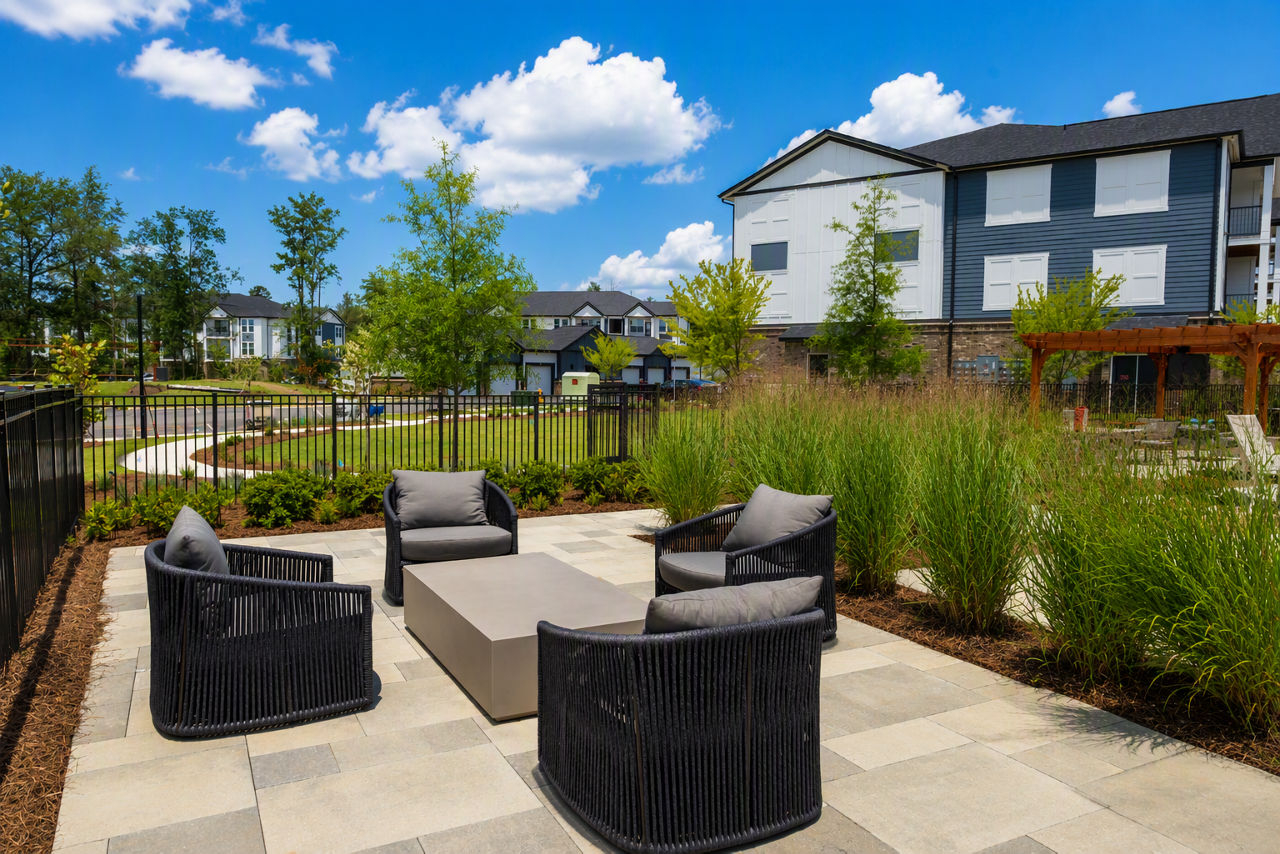 Pool at Easton At Mountain Island Apartments (4 of 6)