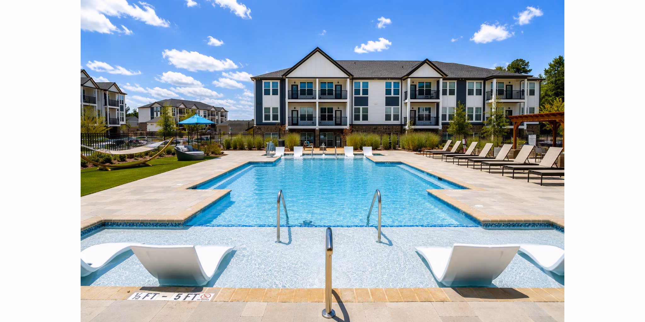 Property images of Easton at Mountain Island Apartments