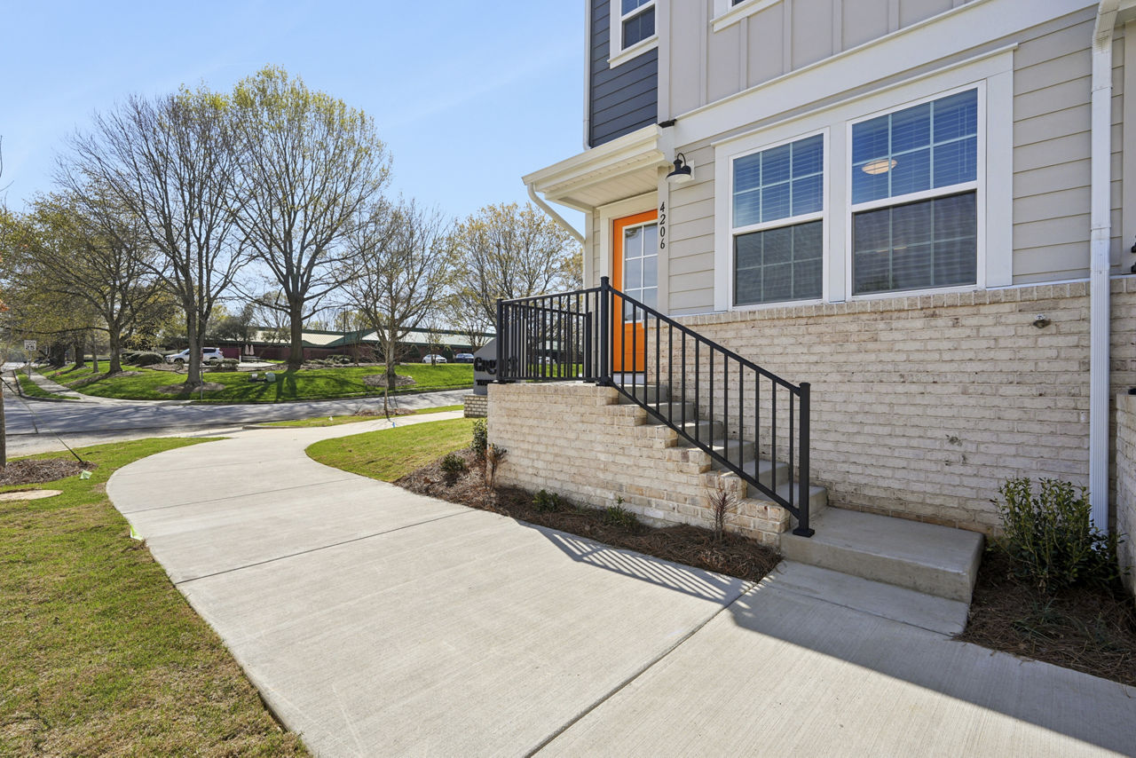 Groves Townhomes Charlotte Nc 3 of 12