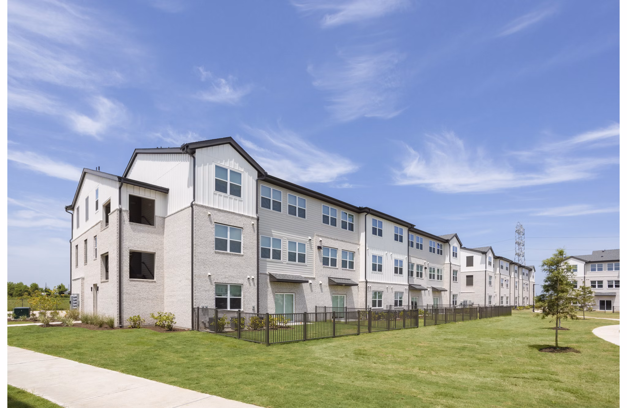 building/exterior at Broadstone at Sierra Vista Apartments