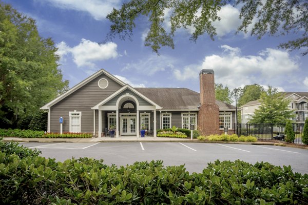 building/exterior at Peachtree Landing Apartments