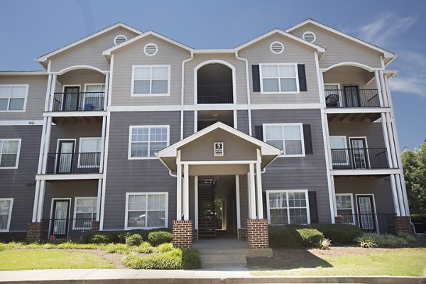 building/exterior at Peachtree Landing Apartments