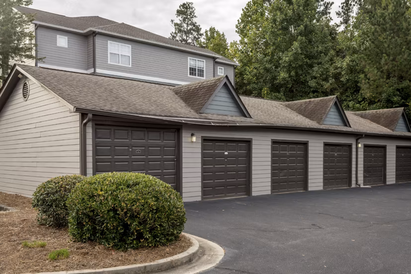 building/exterior at Peachtree Landing Apartments
