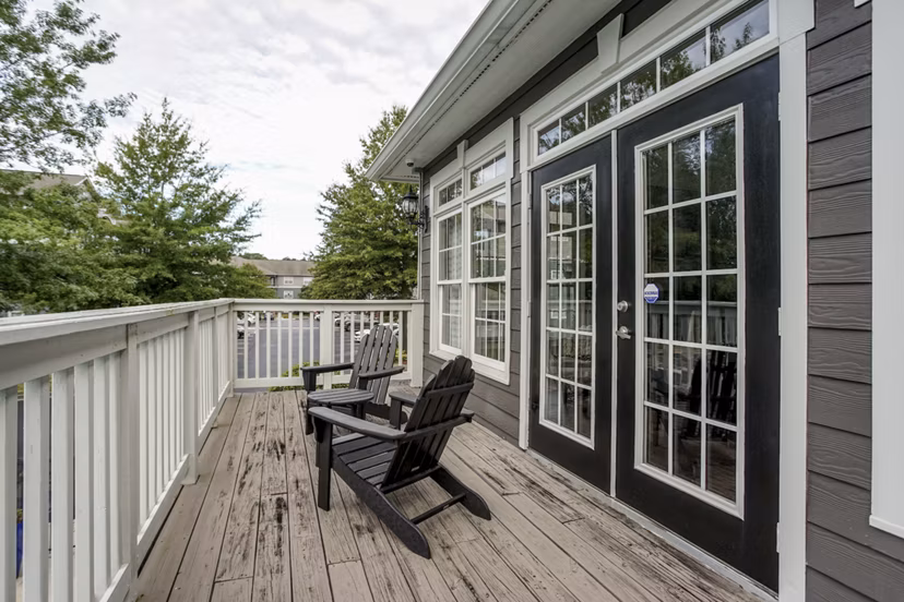 patio at Peachtree Landing