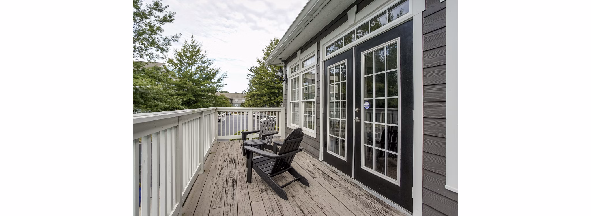 patio at Peachtree Landing
