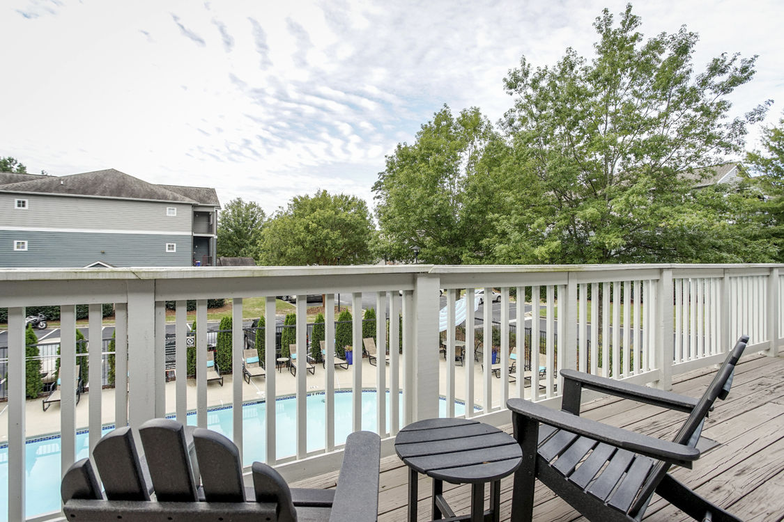 Pool at Peachtree Landing (4 of 4)