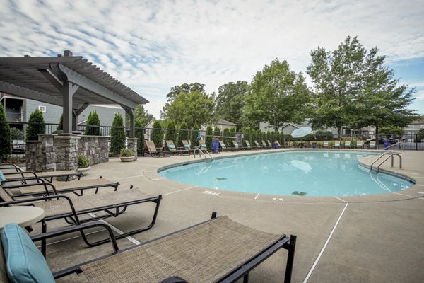 pool at Peachtree Landing