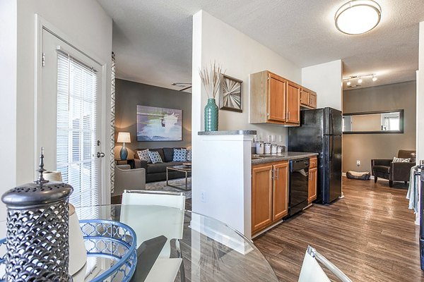 dining room at Eastwood Village Apartments