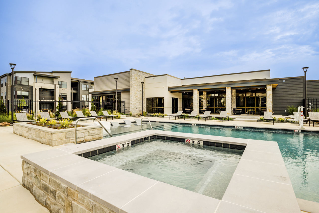 Ovation Apartments Wichita Ks 2 of 12