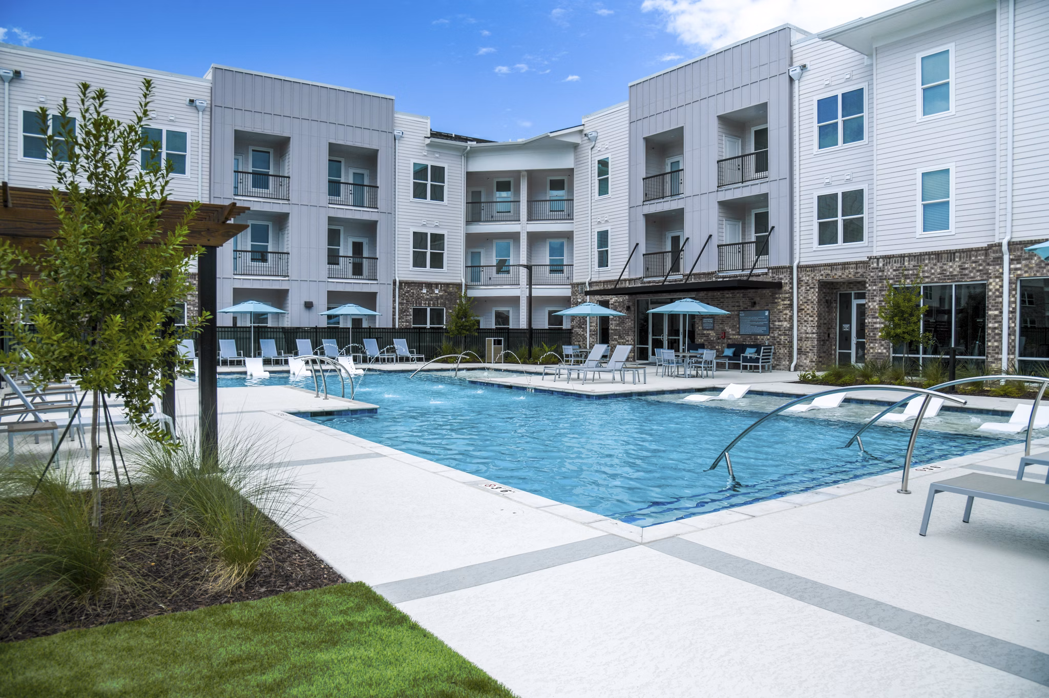 pool at The Oaks at Riverbend Apartments 