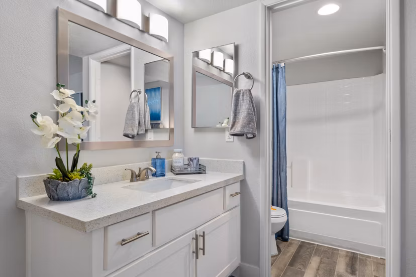 bathroom at Station 21 Apartments