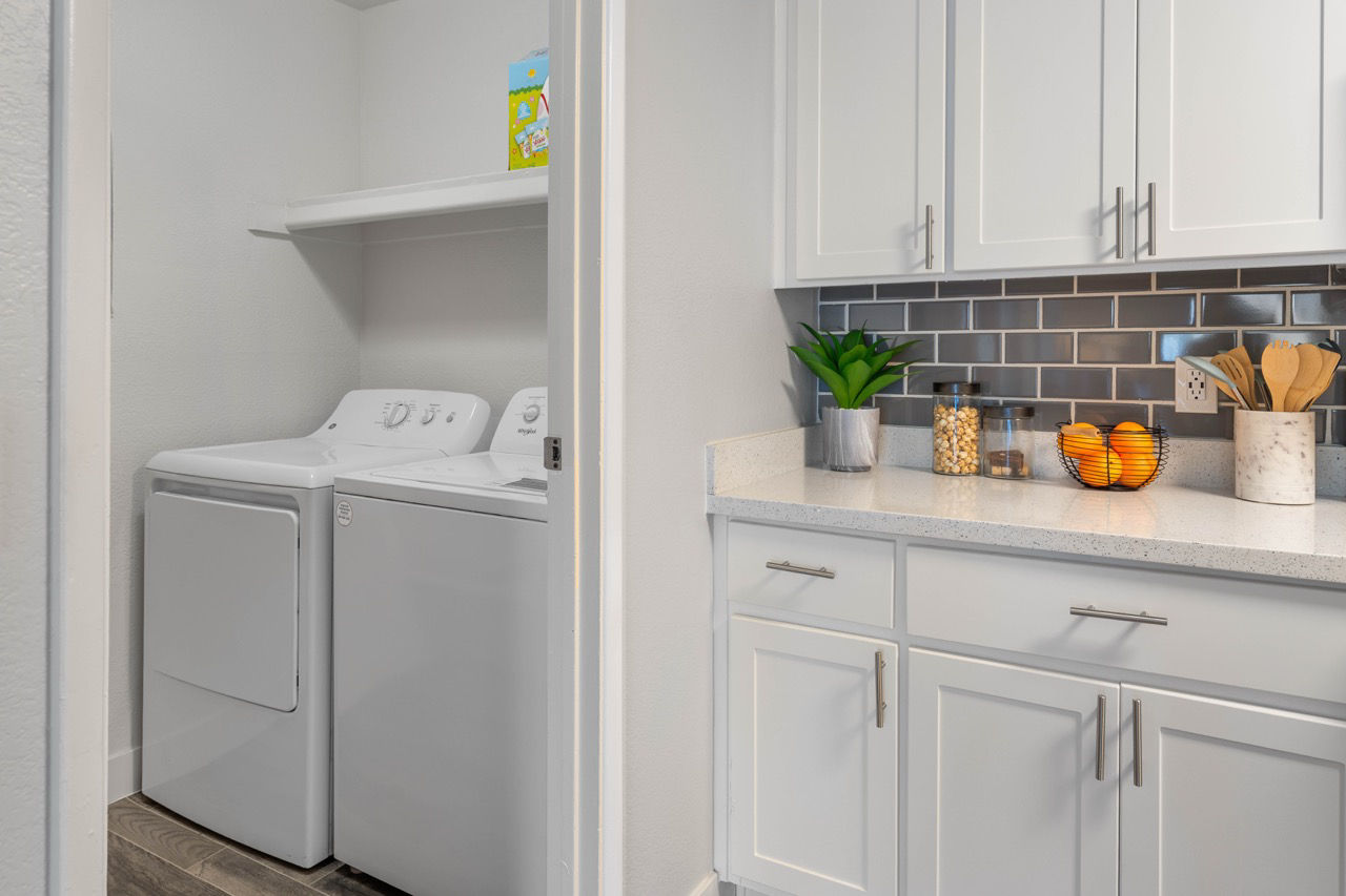 Laundry room at Station 21