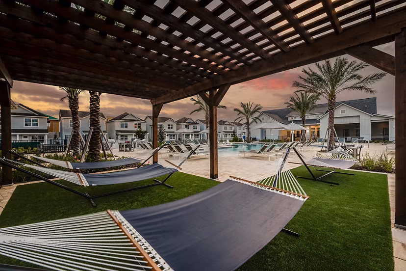 recreational area at Abrazo at Four Corners Apartments 
