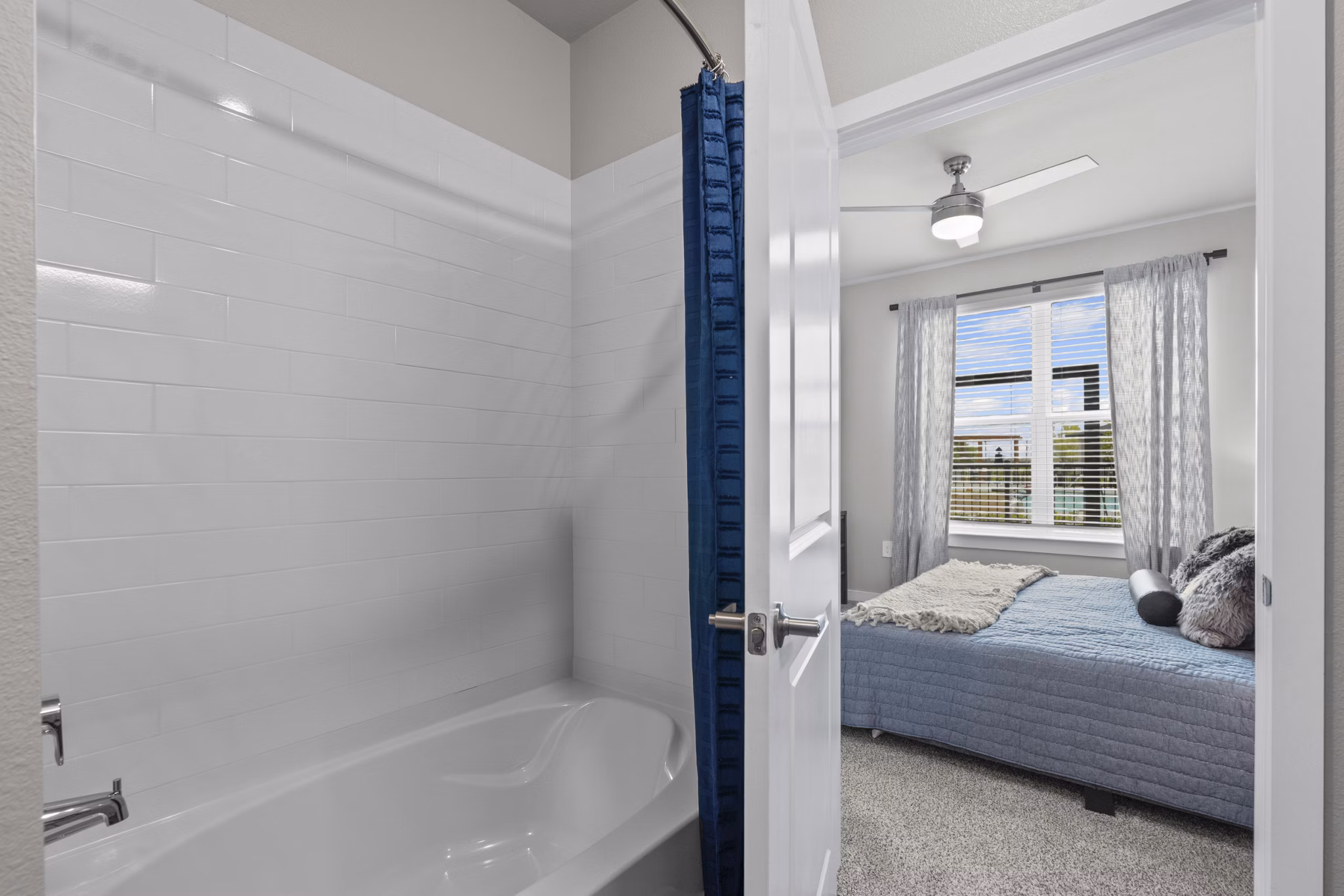 bathroom at Peak at 1385 Apartments