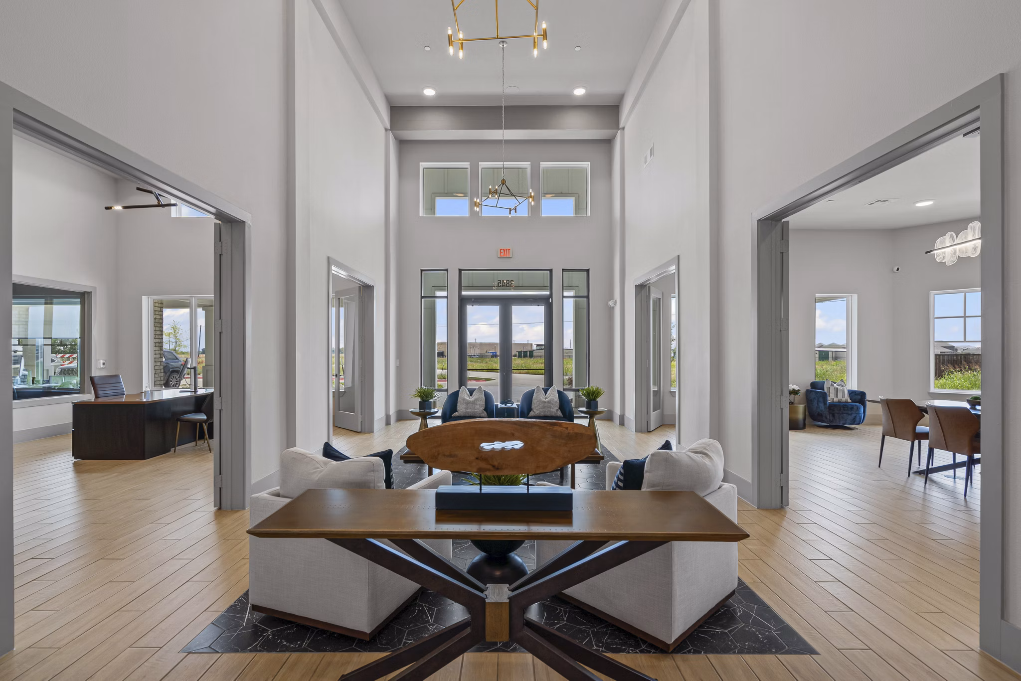 clubhouse at Peak at 1385 Apartments