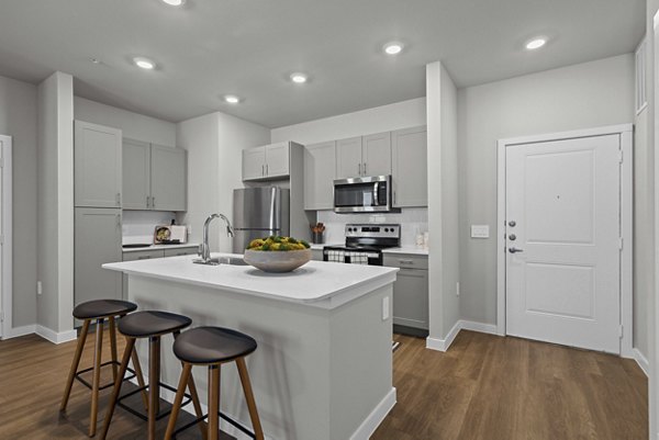 dining room at Peak at 1385 Apartments
