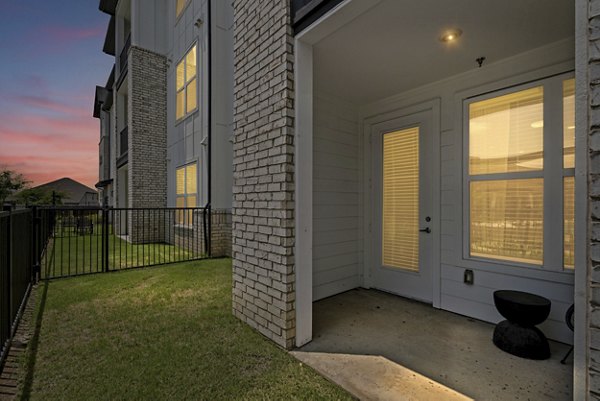 exterior at Peak at 1385 Apartments