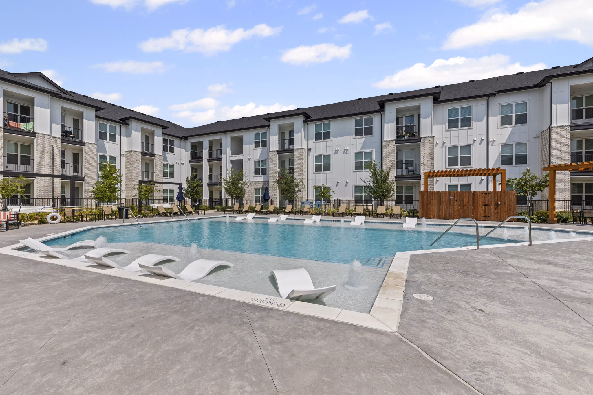 pool at Peak at 1385 Apartments