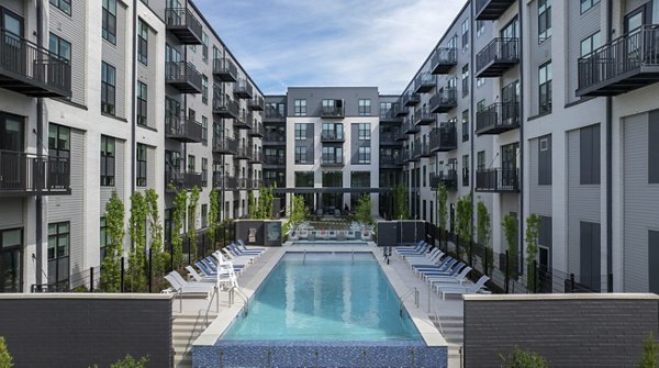 pool at Aventon Annapolis Apartments