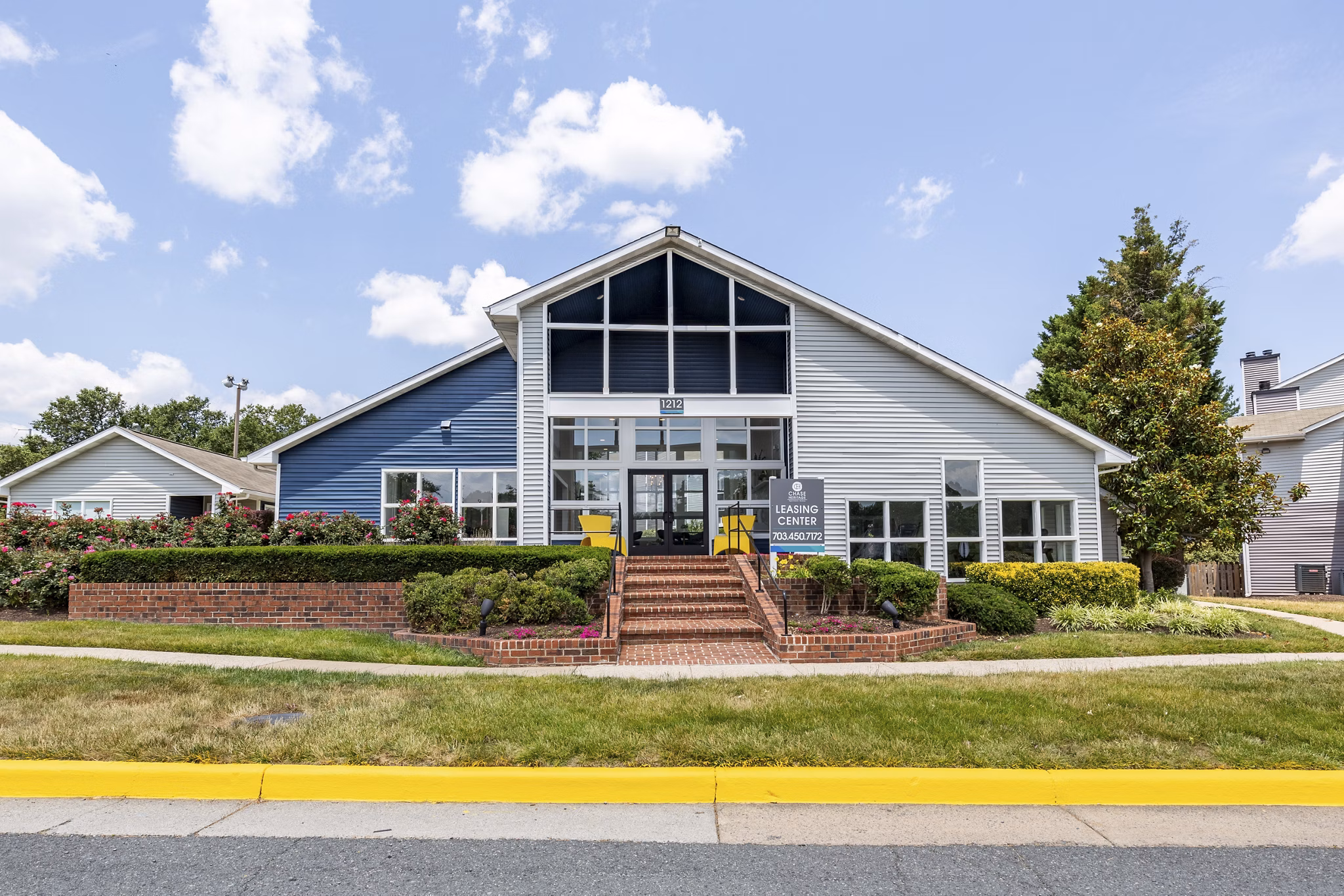 exterior at Chase Heritage Apartments 