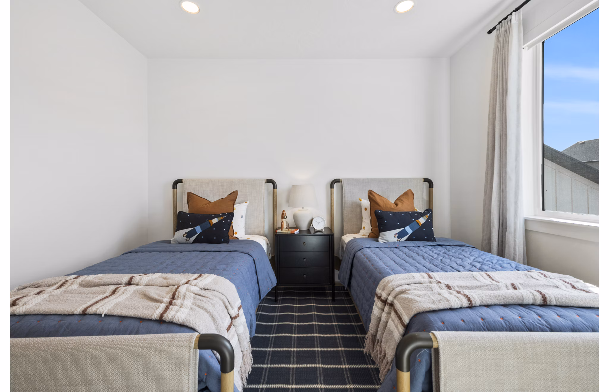 bedroom at Viviano at Saratoga Springs Apartments