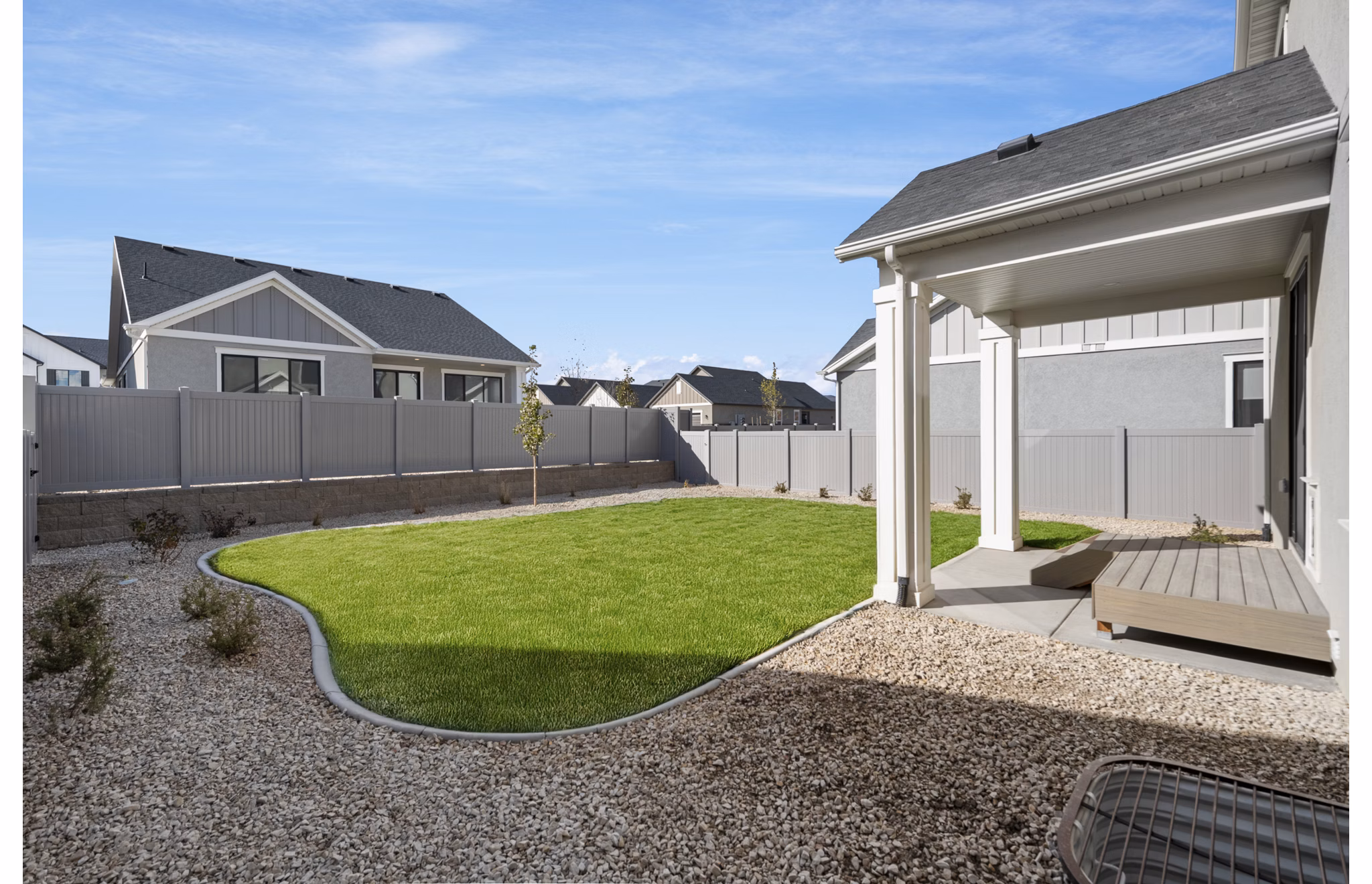 patio at Viviano at Saratoga Springs Apartments