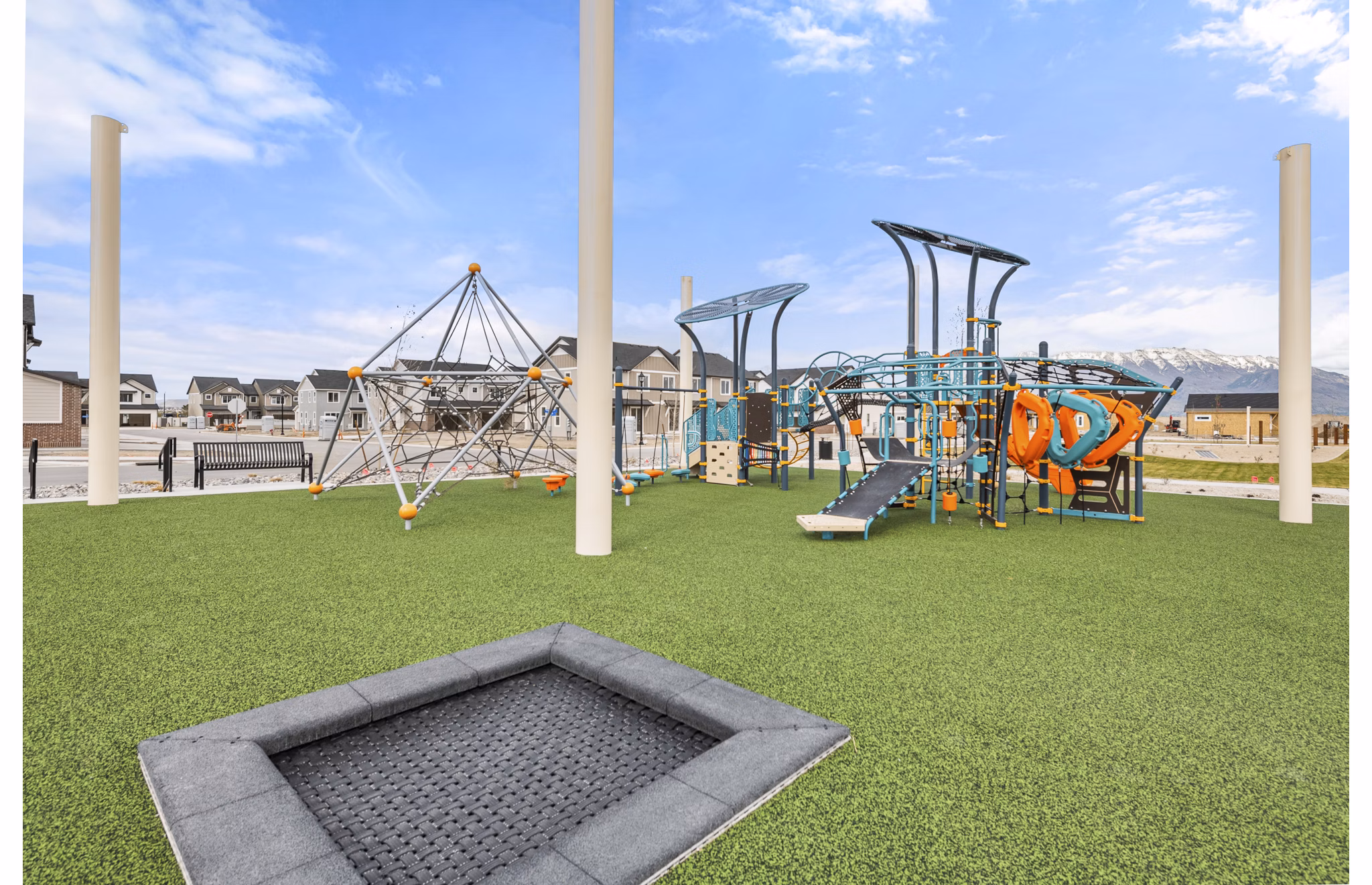 Recreational Area at Viviano at Saratoga Springs Apartments