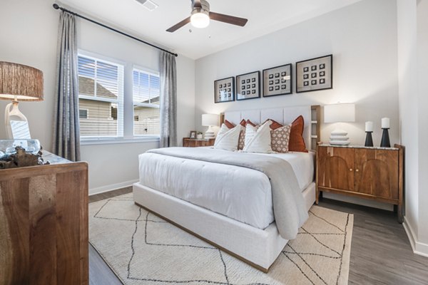bedroom at Yardly Mount Dora Apartment Homes