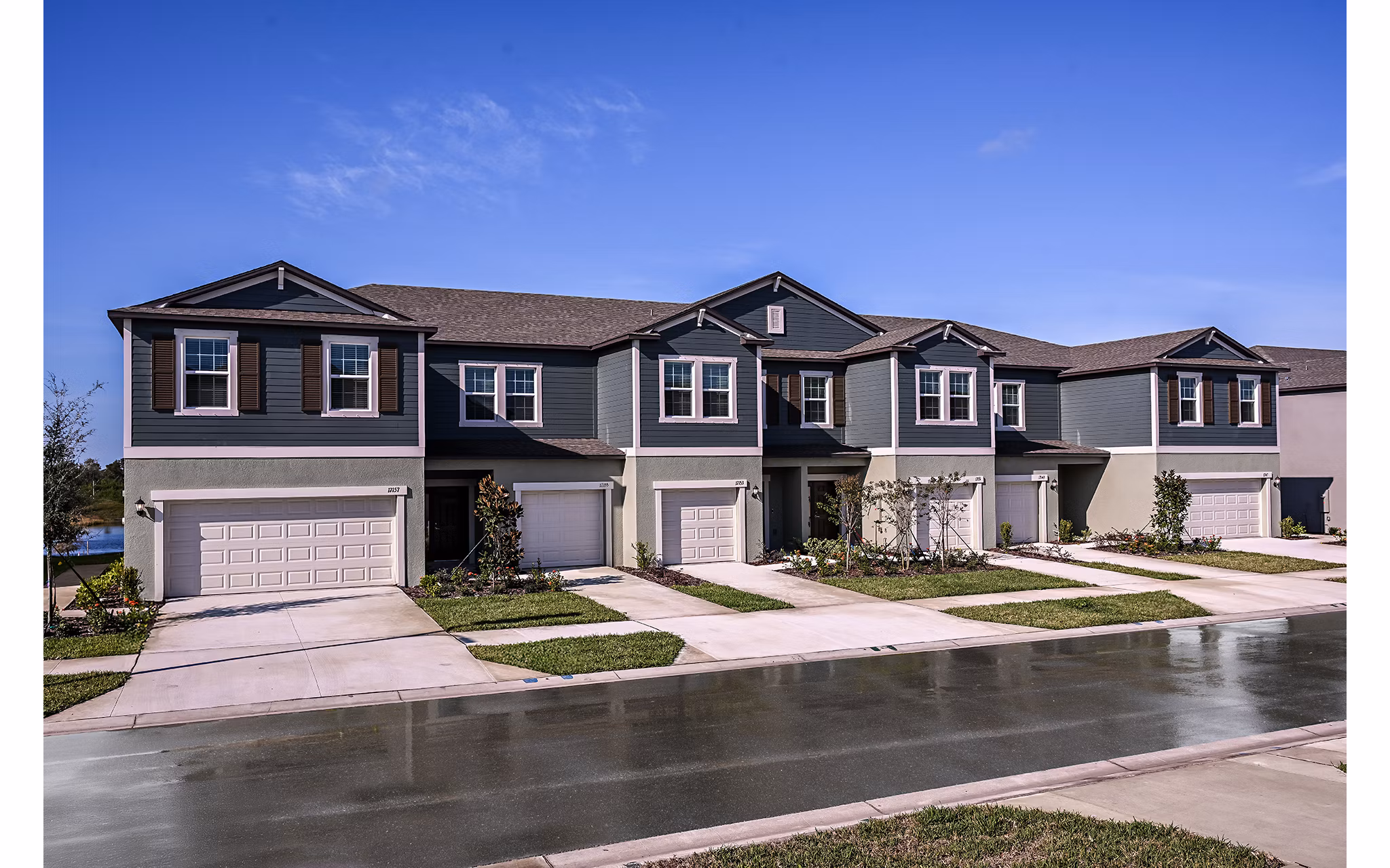 building at SkyMor Southshore Bay Apartments