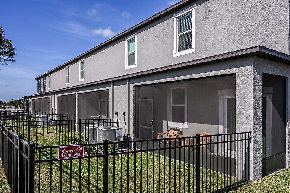 recreational area at SkyMor Southshore Bay Apartments